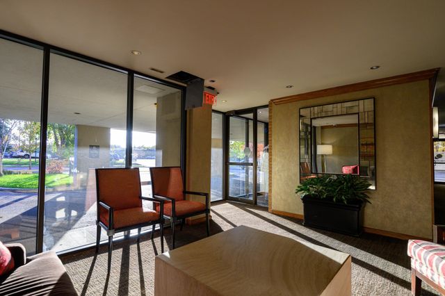 410 Groveland Avenue 1906, Minneapolis, MN 55403