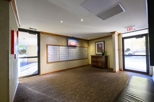 410 Groveland Avenue 1906, Minneapolis, MN 55403