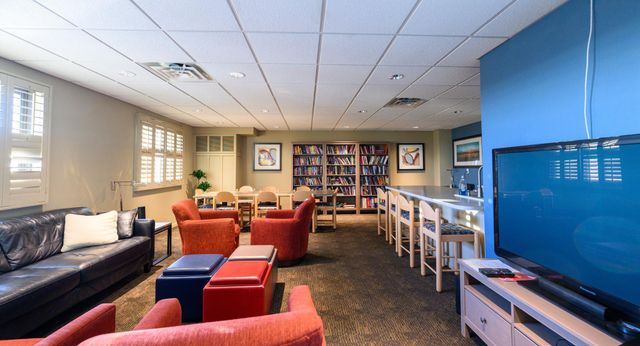 410 Groveland Avenue 1906, Minneapolis, MN 55403