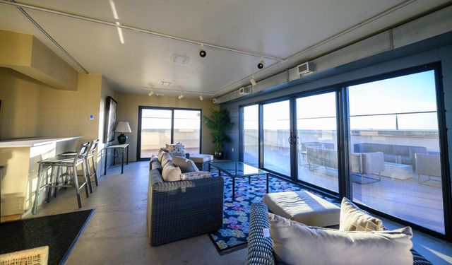 410 Groveland Avenue 1906, Minneapolis, MN 55403