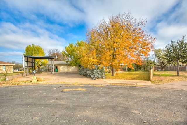 5434 Briarwood Circle, San Angelo, TX 76903