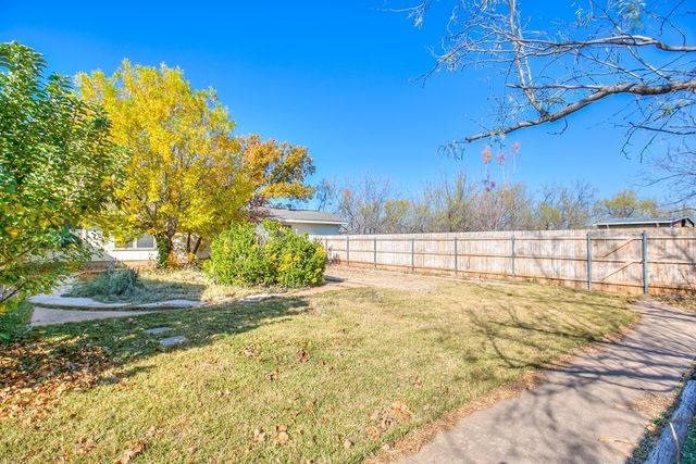 5434 Briarwood Circle, San Angelo, TX 76903
