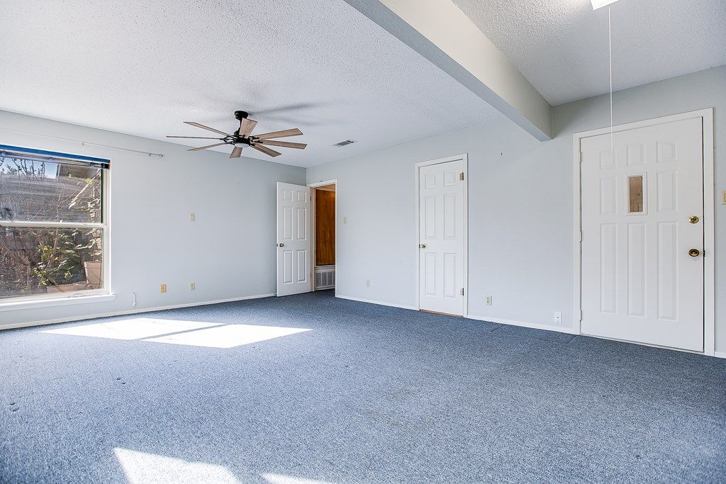 Image 14 of property listing at 5434 Briarwood Circle, San Angelo, TX 76903