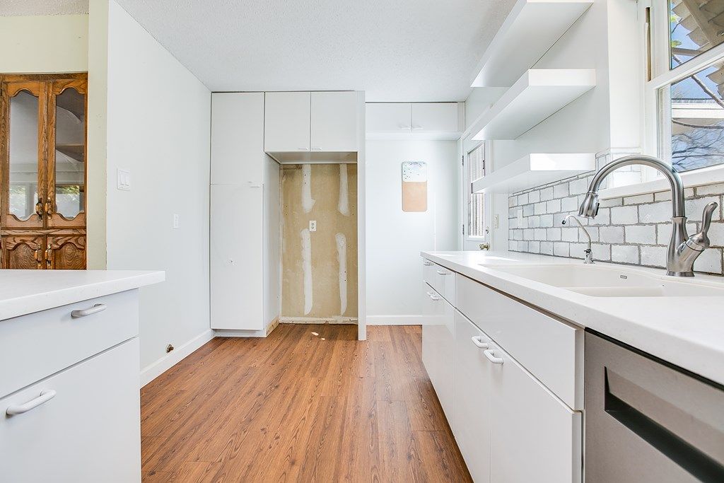 Image 8 of property listing at 5434 Briarwood Circle, San Angelo, TX 76903