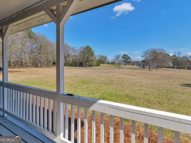 395 Country Kitchen Road, Barnesville, GA 30204