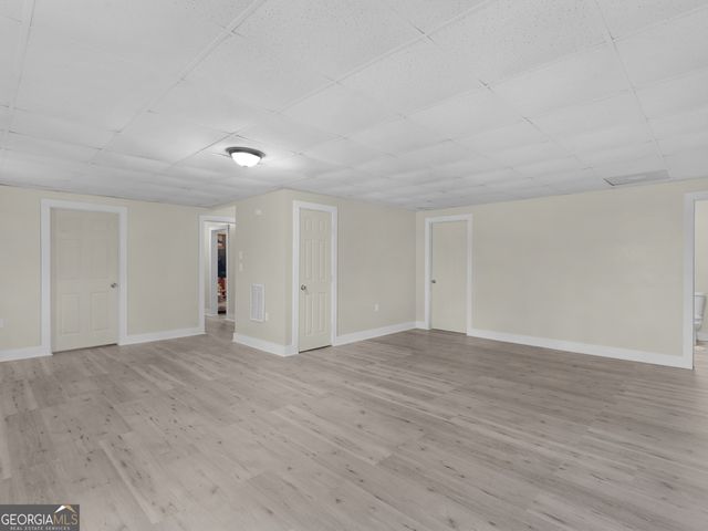 395 Country Kitchen Road, Barnesville, GA 30204