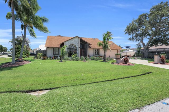 2698 SE Calusa Avenue, Port St. Lucie, Port St Lucie, FL 34952