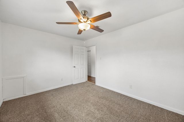 800 Midas Lane, Alvin, TX 77511