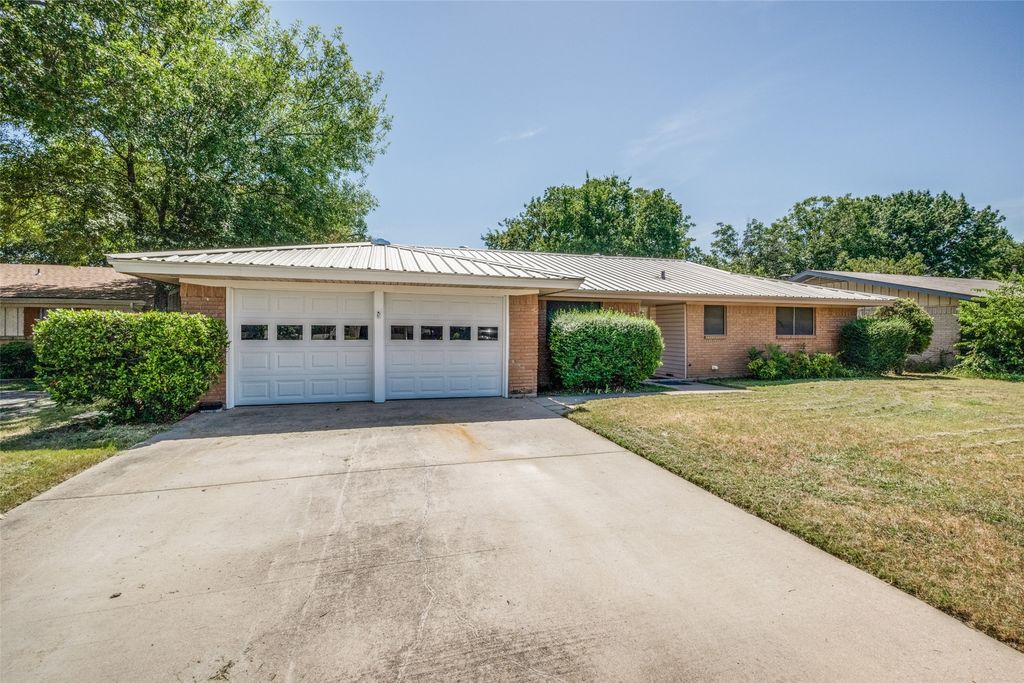 1200 Thomas Street, Denton, TX 76201