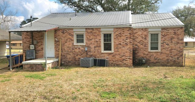 512 Whittington, Leesville, LA 71446