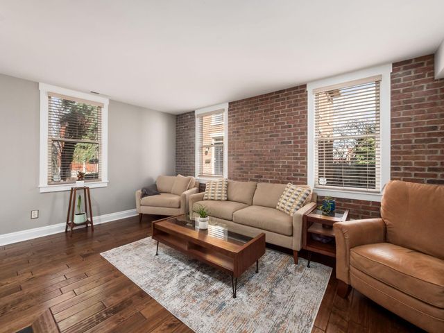 158 Nursery Lane, Columbus, OH 43206