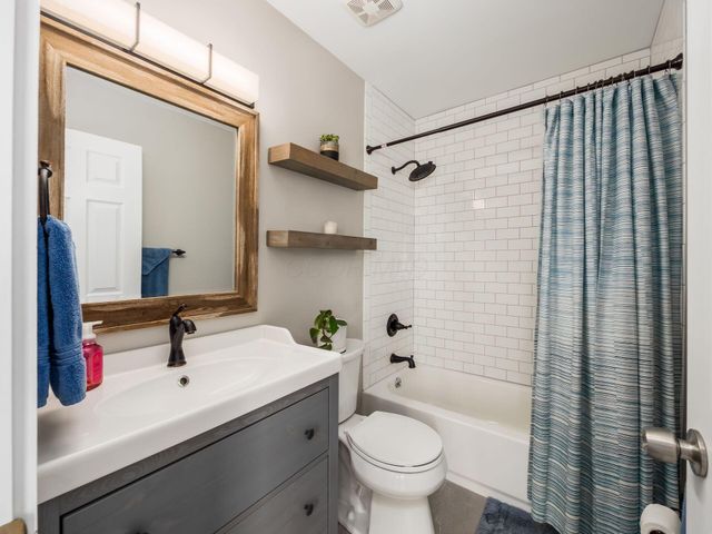 158 Nursery Lane, Columbus, OH 43206