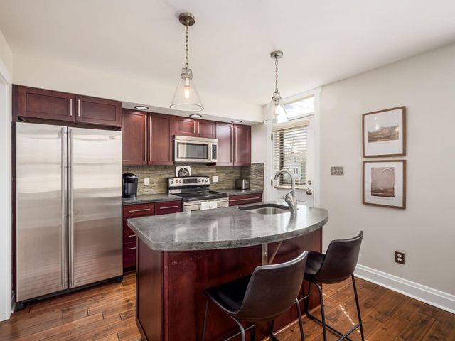 158 Nursery Lane, Columbus, OH 43206