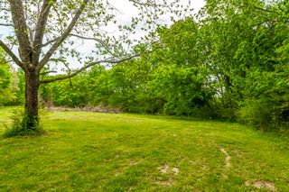 3240 Knob Creek Rd, Columbia, TN 38401