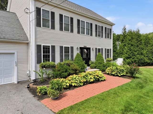 8 Erika Way, Attleboro, MA 02703