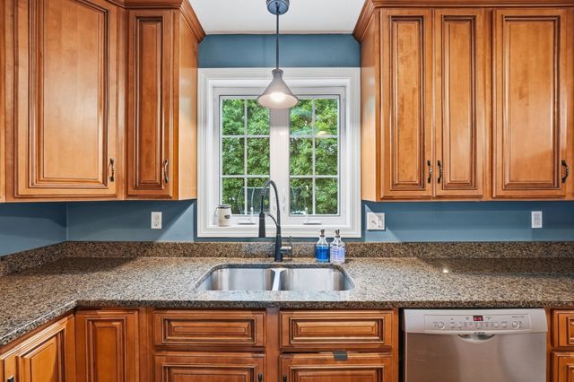 8 Erika Way, Attleboro, MA 02703