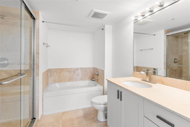 3232 SW 22nd st 905, Miami, FL 33145