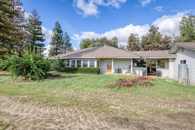 10477 S Henderson Road, Fresno, CA 93706
