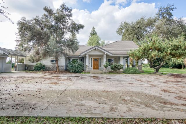10477 S Henderson Road, Fresno, CA 93706