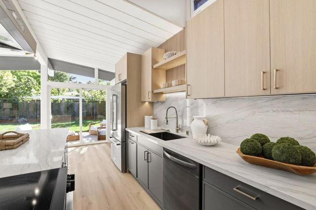 4134 Wilkie Way, Palo Alto, CA 94306