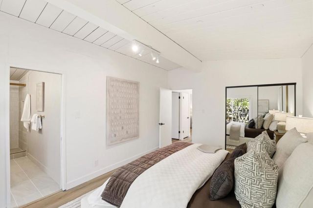 4134 Wilkie Way, Palo Alto, CA 94306