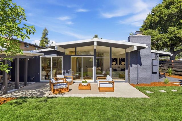 4134 Wilkie Way, Palo Alto, CA 94306