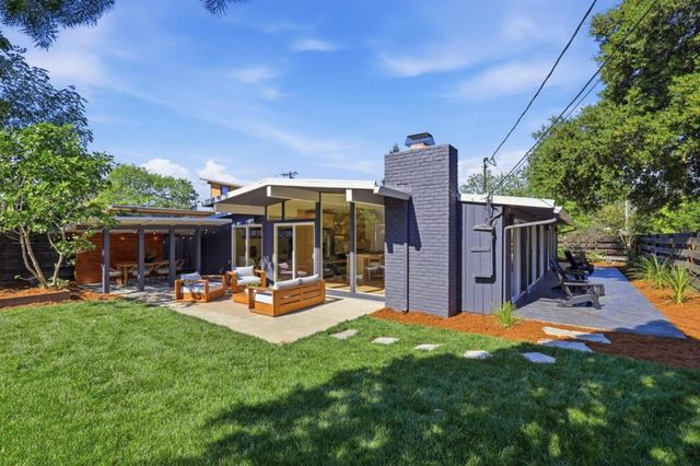 4134 Wilkie Way, Palo Alto, CA 94306