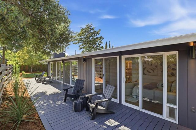 4134 Wilkie Way, Palo Alto, CA 94306