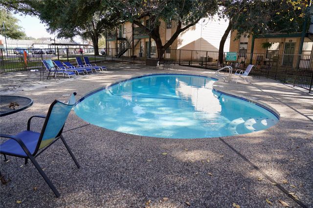 1624 Aquarena Springs DR D 132, San Marcos, TX 78666