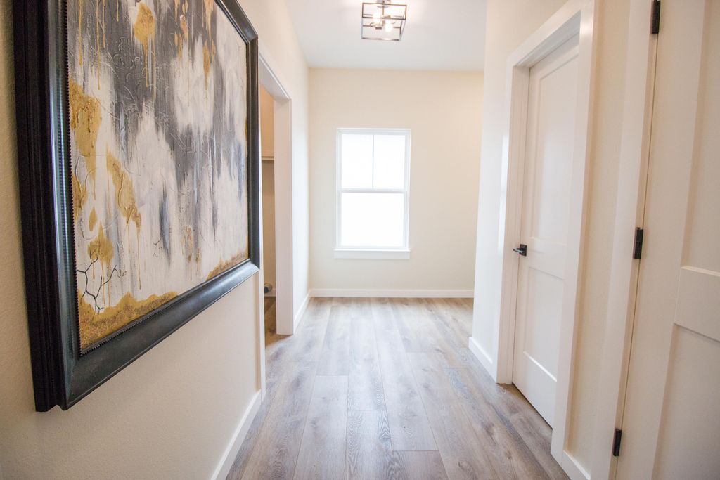 Image 12 of property listing at 5442 Riviera Lane, San Angelo, TX 76904
