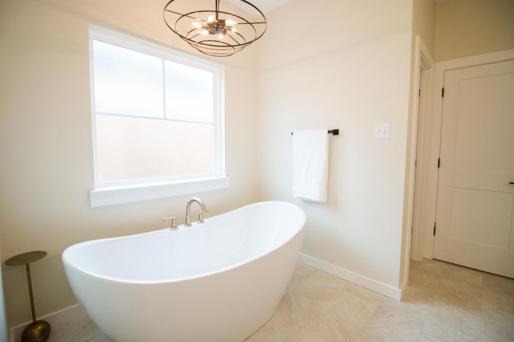 Image 14 of property listing at 5442 Riviera Lane, San Angelo, TX 76904