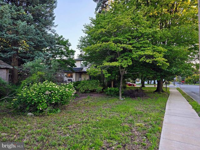 601 S YORK ST, Mechanicsburg, PA 17055