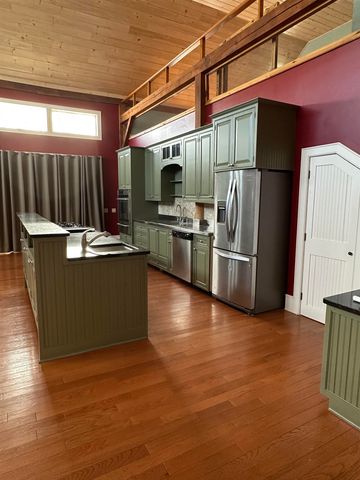 2112 Middle Road, Salisbury, VT 05769