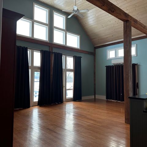 2112 Middle Road, Salisbury, VT 05769