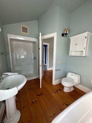 2112 Middle Road, Salisbury, VT 05769