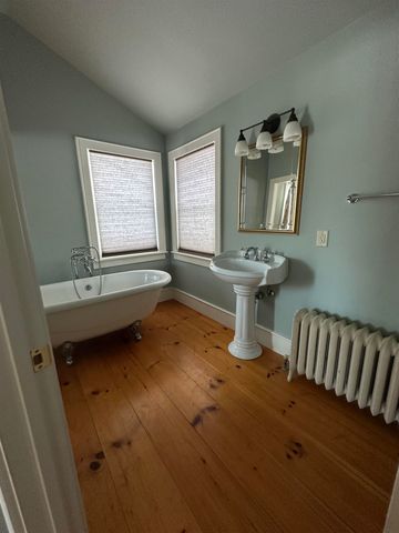 2112 Middle Road, Salisbury, VT 05769