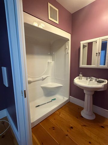 2112 Middle Road, Salisbury, VT 05769