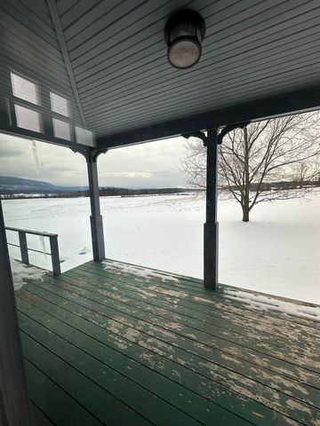 2112 Middle Road, Salisbury, VT 05769