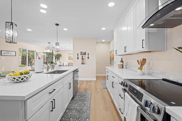 701 Olive Ave, Fremont, CA 94539