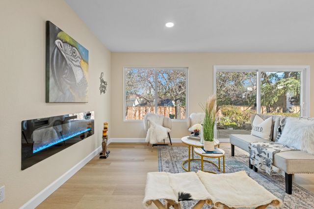 701 Olive Ave, Fremont, CA 94539