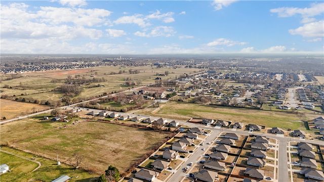 2709 Bauer Street, Pea Ridge, AR 72751