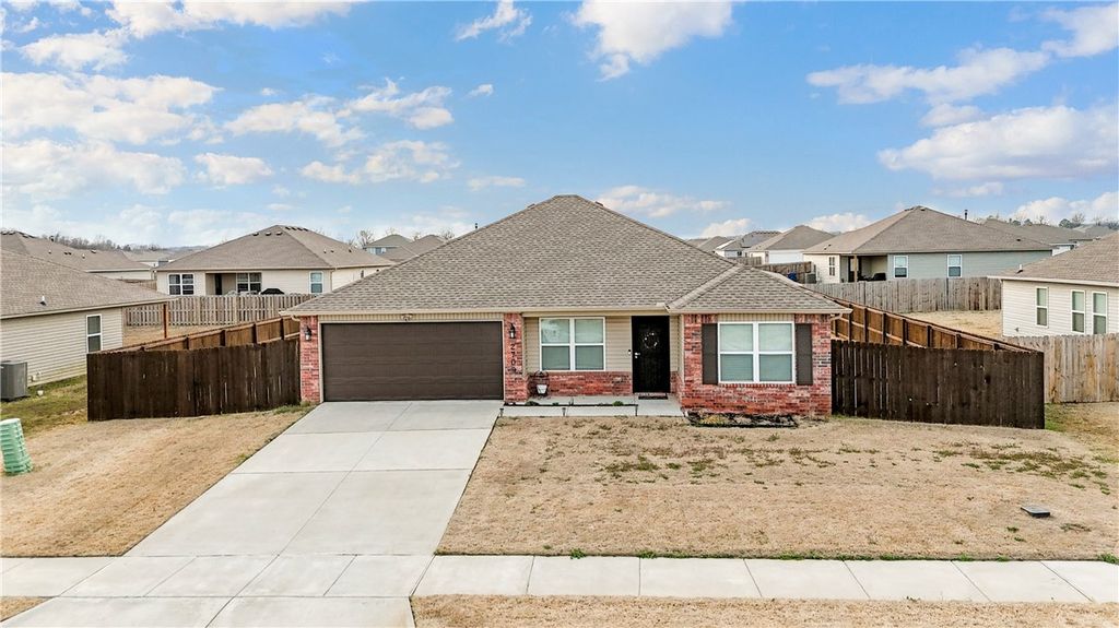 2709 Bauer Street, Pea Ridge, AR 72751