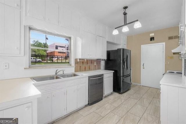 757 Old Ivy Road NE, Atlanta, GA 30342