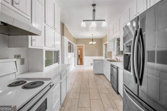 757 Old Ivy Road NE, Atlanta, GA 30342