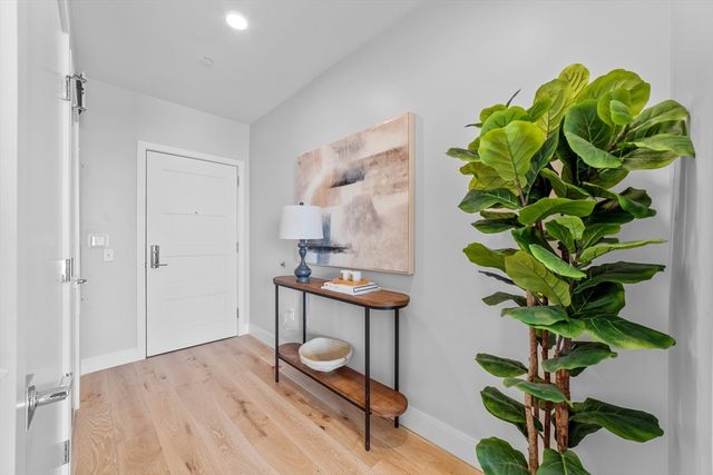 191 Washington St 617, Boston, MA 02135