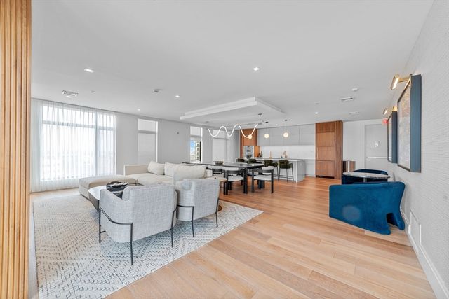 191 Washington St 617, Boston, MA 02135