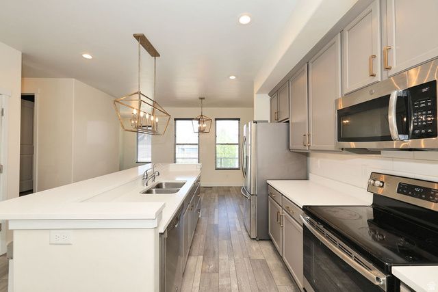5287 W BOWSTRING WAY, South Jordan, UT 84009