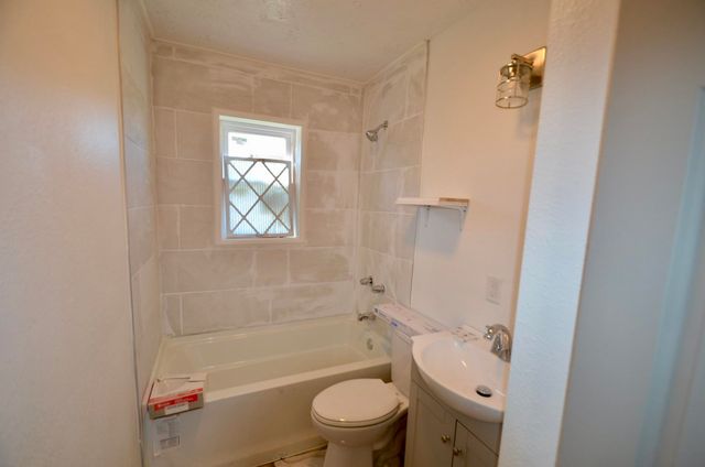 241 Bergeron St, Houma, LA 70364