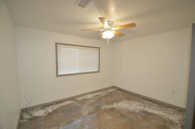 241 Bergeron St, Houma, LA 70364