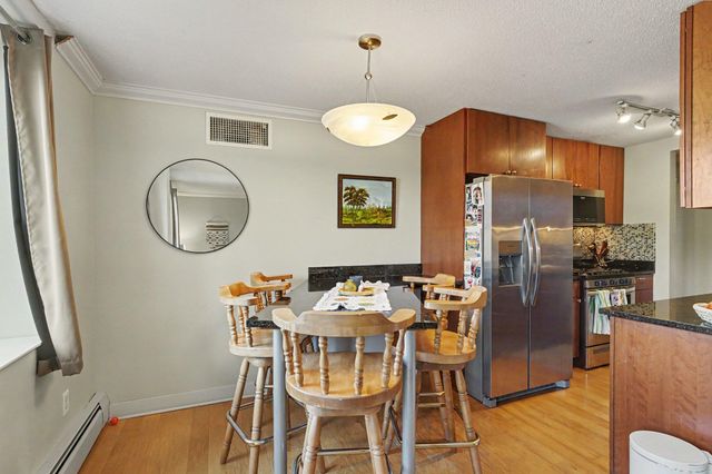 2800 W 44th Street 209, Minneapolis, MN 55410